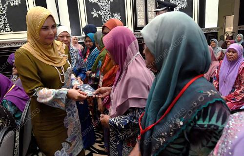 TR12_28052018_BANTUAN_AIDILFITRI_BN201805239212