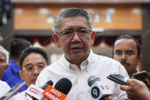 DATUK SERI SALAHUDDIN AYUB