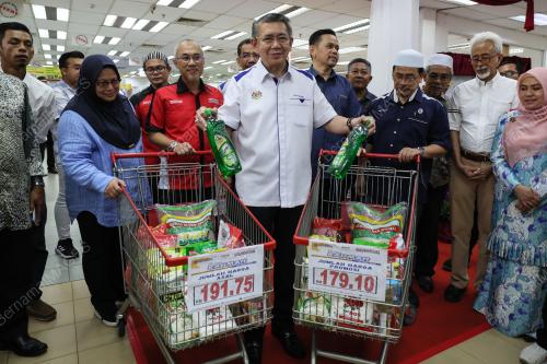 DATUK SERI SALAHUDDIN AYUB