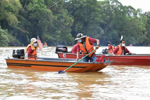 EKSPEDISI SUNGAI NERUS