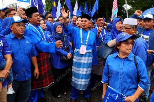 DATUK SERI AHMAD SAID