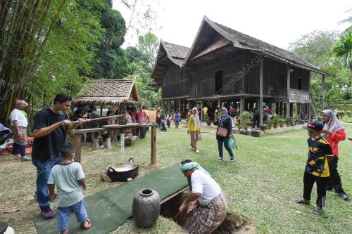 KAMPUNG BUDAYA TERENGGANU