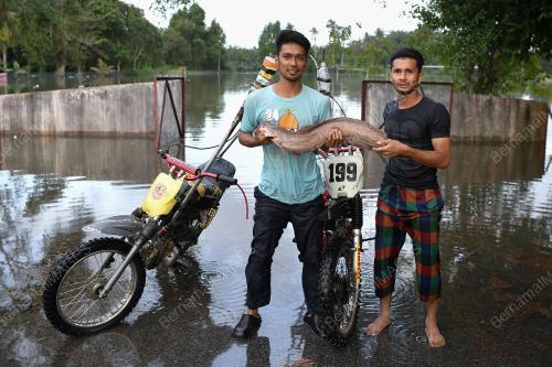 MOTOSIKAL BANJIR