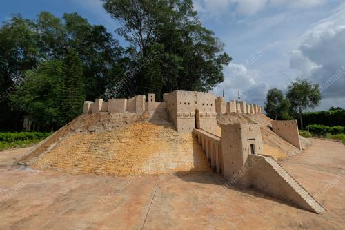 TAMAN MONUMEN