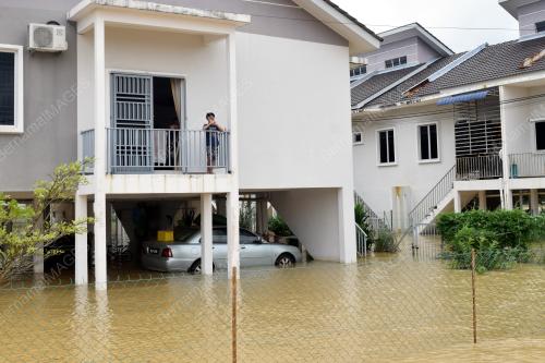 BANJIR KEMAMAN