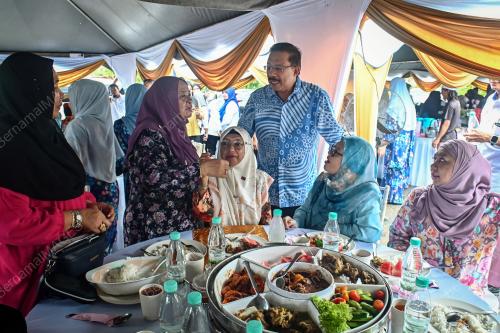 TAN SRI MOHD ZUKI ALI