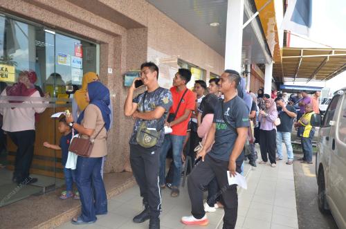 TUKAR DUIT
