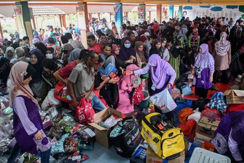 PASAR PERCUMA TERENGGANU