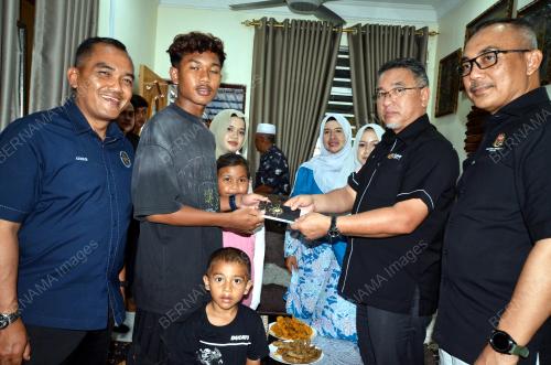 ADLY ZAHARI