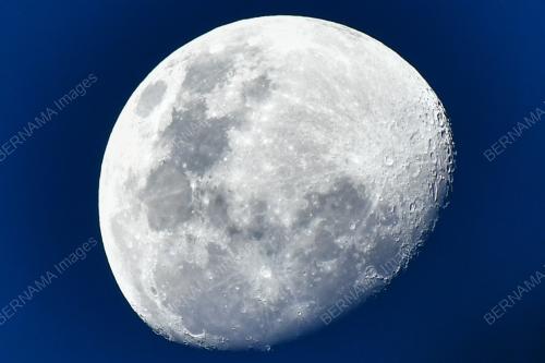 WAXING GIBBOUS MOON