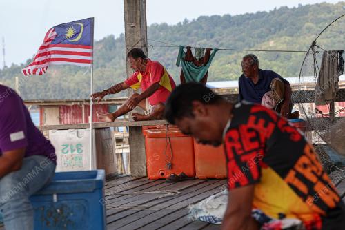 KEHARMONIAN MASYARAKAT MENJELANG HARI KEBANGSAAN KE-66