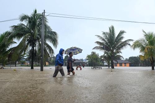BANJIR KAMPUNG MENERONG