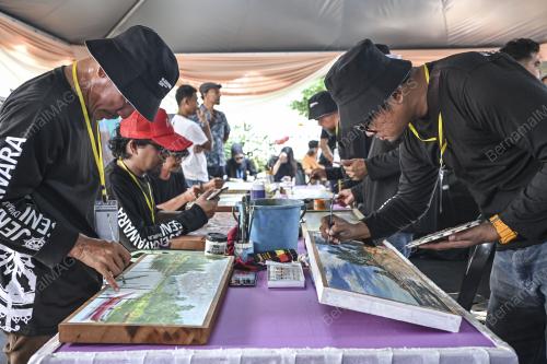 SENI TEMPATAN