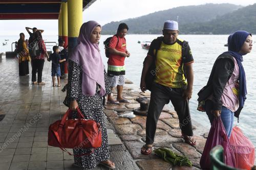 GADIS PULAU REDAH OMBAK AMBIL KEPUTUSAN PT3