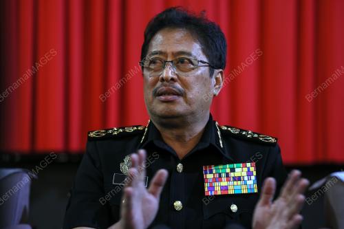TAN SRI AZAM BAKI