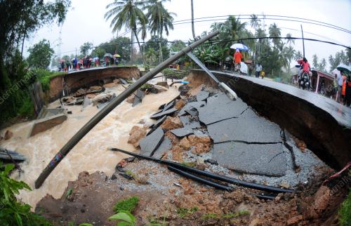 TR13_20112014_BANJIR