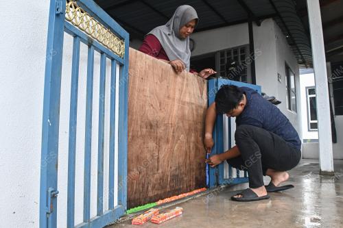 GUNA PLASTISIN KURANGKAN RISIKO BARANG ROSAK