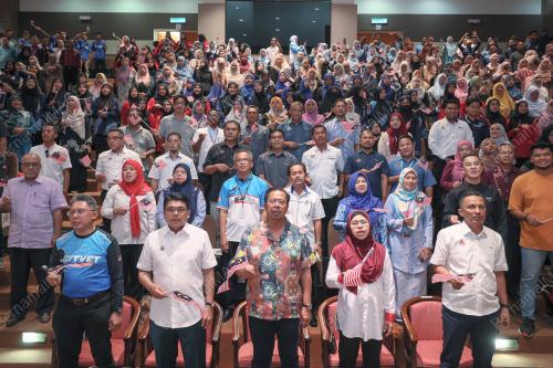 DATUK SERI ABDUL RAHMAN MOHAMAD