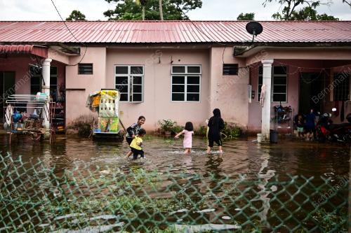 BANJIR TERMENUNG