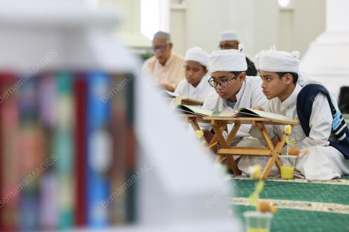 NUZUL AL-QURAN