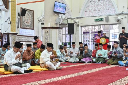 SULTAN MIZAN ZAINAL ABIDIN