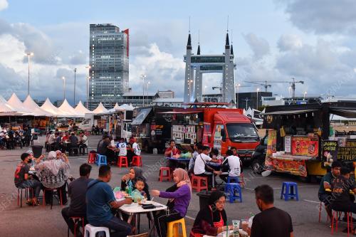 BERBUKA PUASA JAMBATAN ANGKAT