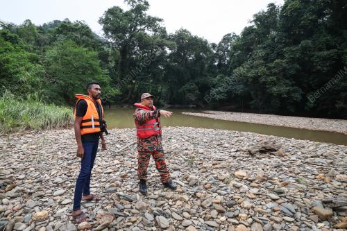 OPERASI SAR TRAGEDI KEPALA AIR