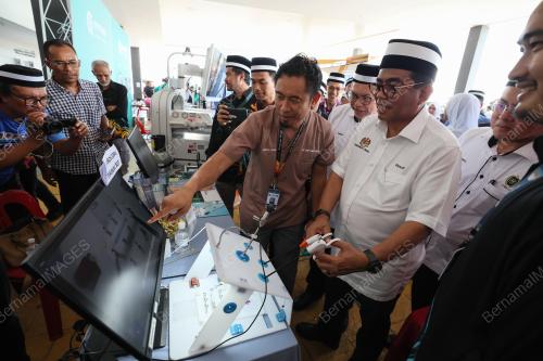 DATUK SERI MOHAMED KHALED NORDIN
