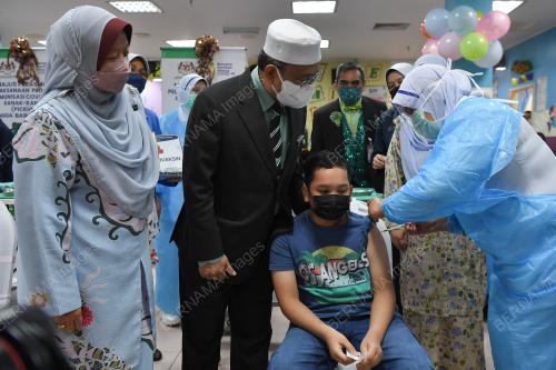 DR ALIAS RAZAK