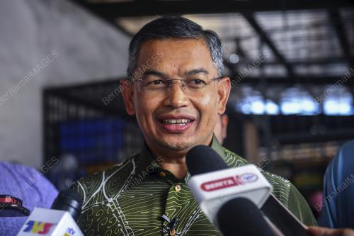 DR AZMAN IBRAHIM
