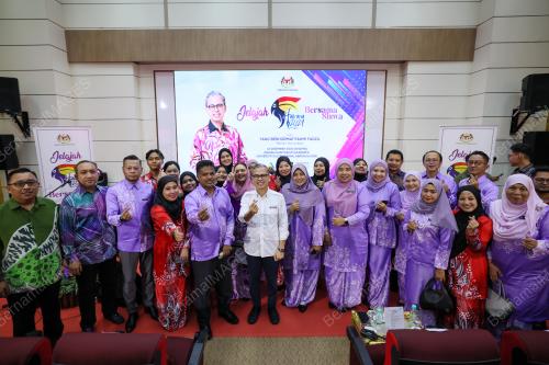 FAHMI FADZIL