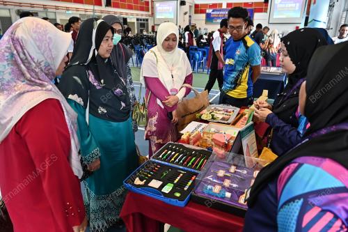 DATUK DR KASEMANI EMBONG