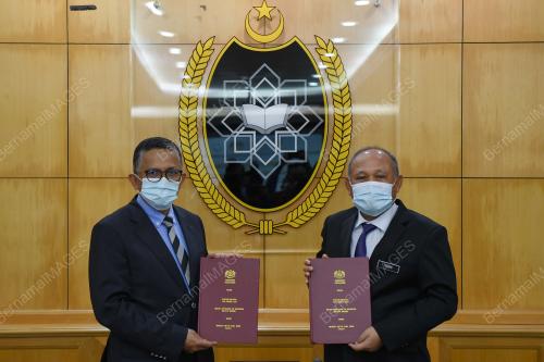 PROF DATUK DR HASSAN BASRI AWANG MAT DAHAN