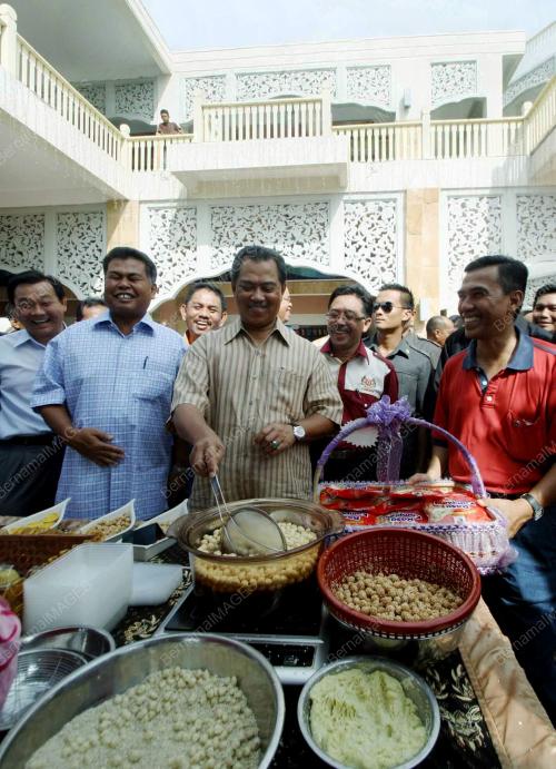 MUHYIDDIN MOHD YAASSIN