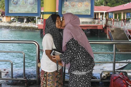 GADIS PULAU REDAH OMBAK AMBIL KEPUTUSAN PT3
