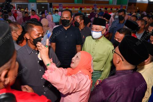 DATUK SERI ISMAIL SABRI YAAKOB