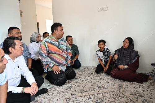 DATUK AZMAN ABIDIN