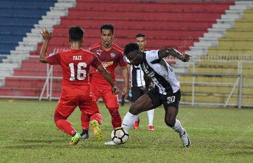 TR14_23022018_BOLA_BN201802229634