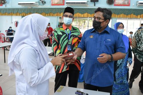 DATUK KAMEL MOHAMAD
