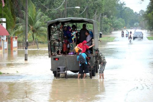 TR14_25122012_BESUT_BANJIR