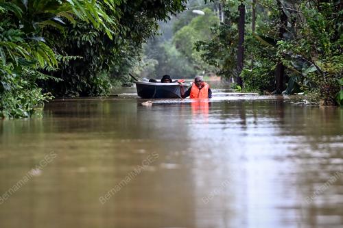 BANJIR KAMPUNG BUKIT TOK BAT