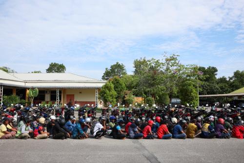OPERASI PEMANDU WARGA ASING