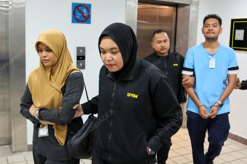 SALAH GUNA WANG SYARIKAT
