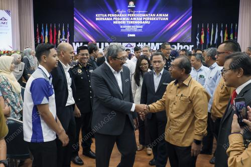 TAN SRI WAN AHMAD DAHLAN ABDUL AZIZ
