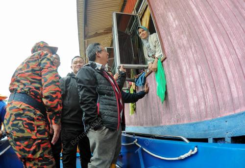 TR15_04012017_MB_BANJIR