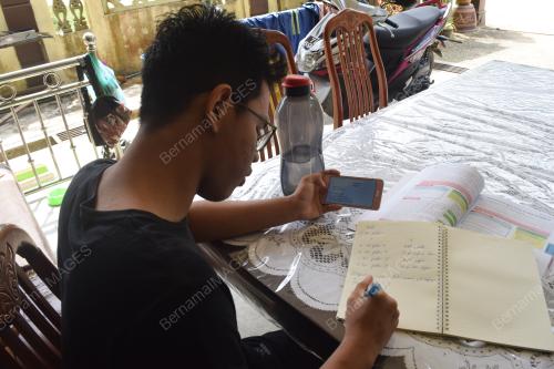 PELAJAR PDPR
