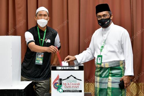 MUKTAMAR PAS KE-67