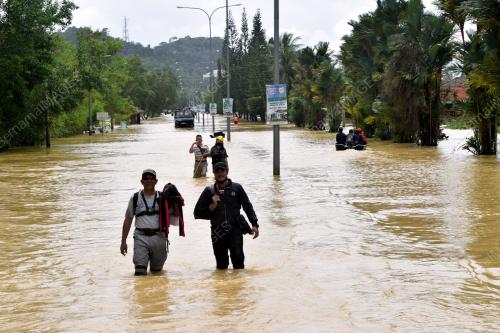 BANJIR KEMAMAN