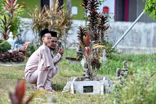 ZIARAH KUBUR