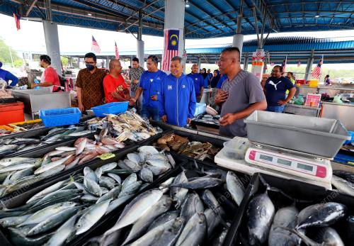 DATUK SERI AHMAD SAID